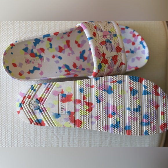 Hunter Multicolor Slide Sandals - Picture 3 of 3